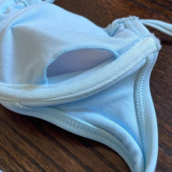 Xhilaration Shirred Underwire Bikini Top- Light Blue M - Picture 7 of 7
